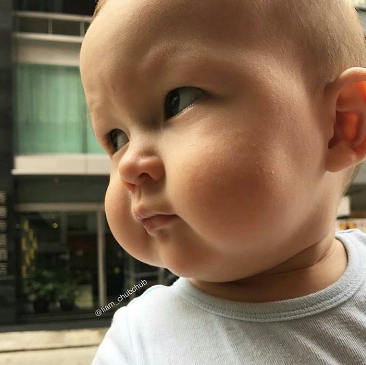 <div>Serius banget sih mukanya, Nak. (Foto: Instagram @liam_chubchub)</div>