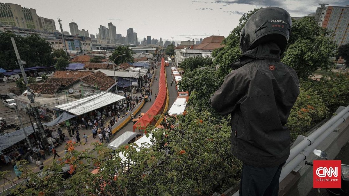 FOTO: Wajah Baru Jatibaru dan Lapak Gratis PKL Tanah Abang