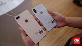 Apple Sempat Akan Hilangkan Kabel Pengisi Daya di iPhone X