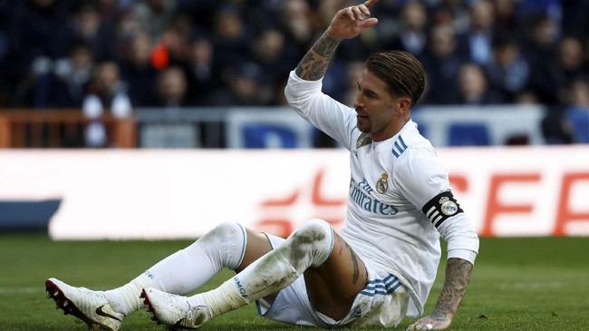 Kekalahan Real Madrid dari Leganes membuat posisi Zinedine Zidane terancam, namun Sergio Ramos tak setuju ada pergantian pelatih.