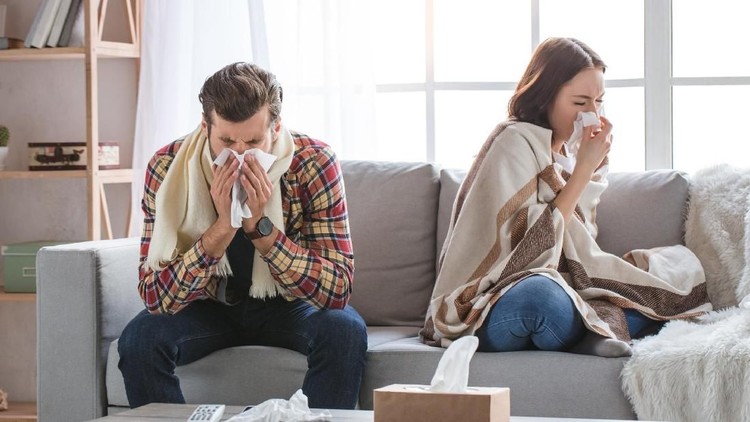 Berikut ini perbedaan antara penyakit pneumonia, virus Corona dan virus influenza yang perlu Bunda ketahui. Simak penjelasan dari ahli berikut ini ya.