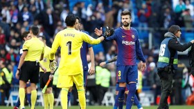 Pique Peringatkan Presiden Barcelona soal Bursa Transfer