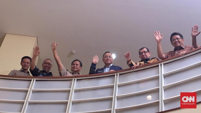 Koalisi Gerindra, PAN dan PKS, menurut Wakil Ketua Umum Gerindra Ferry Juliantono untuk memanaskan mesin politik menjelang pemilihan presiden 2019.