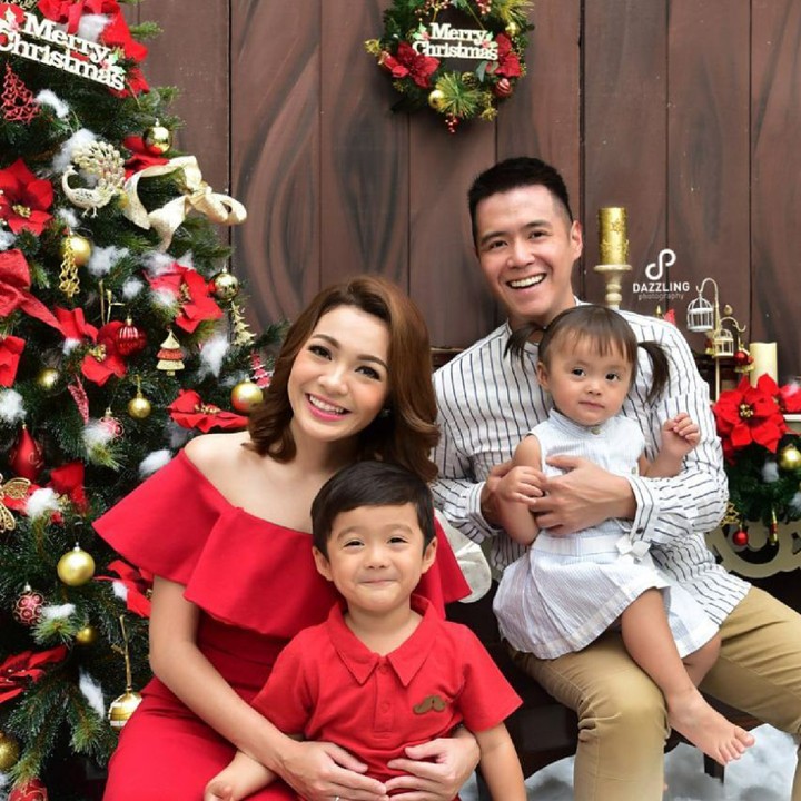 <p>Natal emang paling menyenangkan dirayakan bersama keluarga, seperti yang dilakukan presenter dan aktris Maya Septha. (Foto: Instagram/mayaseptha7)</p>