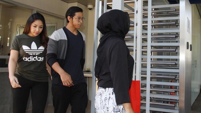 Dua anak Setya Novanto, Dwina Michaella dan Rheza Herwindo, diperiksa KPK terkait kasus korupsi e-KTP, Rabu (28/3).