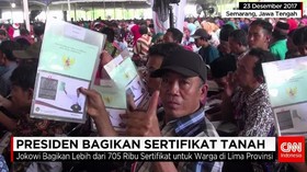 Presiden Bagikan Sertifikat Tanah di Lima Provinsi