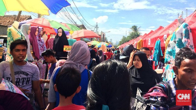Nielsen Company Indonesia menyebut daya beli masyarakat berpendapatan rendah membaik. Jika benar, penjualan ritel selama Ramadan bisa naik dua digit.