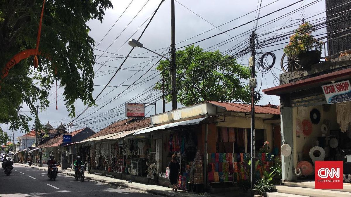 Pelajar Jepang 'Nyolong' di Toko Bali, Sekolah Minta Maaf