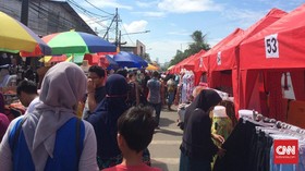 Sandi Tinjau Tanah Abang, PKL Minta Tambahan Tenda