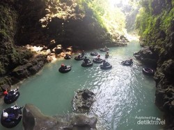Tubing Kali Pusur untuk Pencinta Uji Adrenalin
