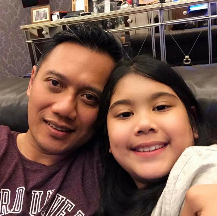 Dalam galerinya, Agus sering banget selfie sama putrinya yang akrab disapa Aira ini. (Foto: Instagram/agusyudhoyono)