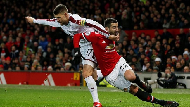 Jose Mourinho menilai Manchester United seharusnya menang atas Burnley bila menilik peluang yang mereka dapatkan sepanjang pertandingan.