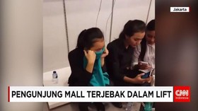 9 Pengunjung Mall Terjebak Di Lift Yang Anjlok