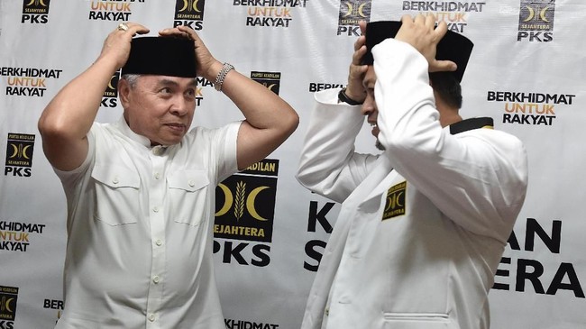 Hasil sementara hitung cepat Lingkaran Survei Indonesia Denny JA menunjukkan pasangan nomor urut tiga Isran Noor-Hadi Mulyadi unggul di Pilgub Kaltim 2018.