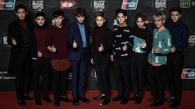 EXO dan CL Semringah Bertemu Moon Jae In dan Ivanka Trump