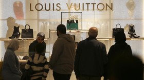 PSI Klaim Tolak Seragam Louis Vuitton di DPRD Kota Tangerang