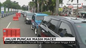 Jalur Puncak Masih Macet