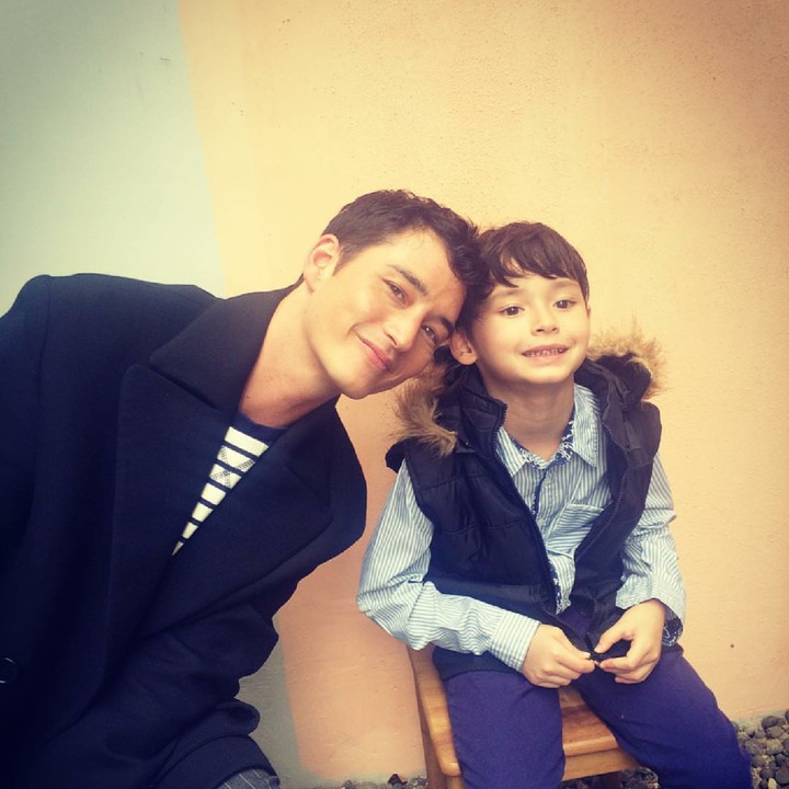 <p>Bagi seorang ayah, anak laki-laki adalah sahabat terbaiknya. (Foto: Instagram @mike_lewis)<br /><br /></p>