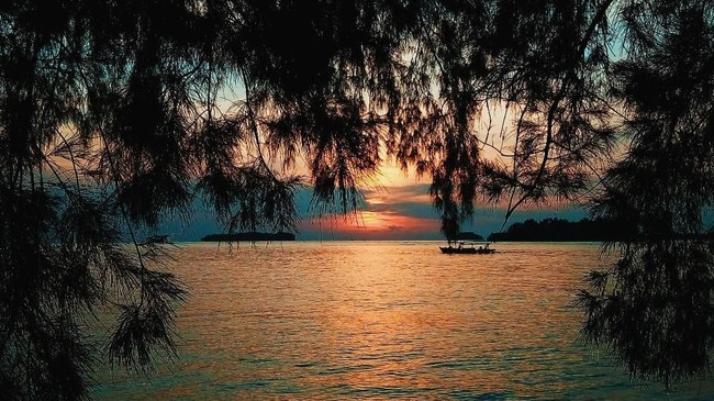 Pulau Bira Besar di Kepulauan Seribu yang menarik untuk dikunjungi. Apa saja yang bisa kamu nikmati di sana?