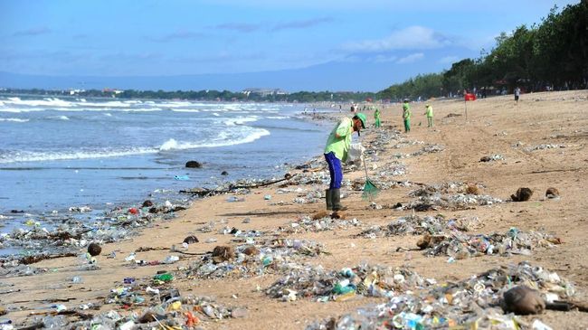 Kampanye bertajuk 'One Island One Voice' ini bakal dilaksanakan pada 24 Februari 2018, dengan tujuan menyelamatkan Bali dari kepungan sampah plastik.