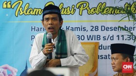 Survei Sebut Abdul Somad Paling Didengar dibanding Rizieq