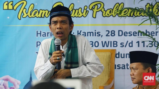 Hasil survei LSI Denny JA menyebut imbauan ustaz Abdul Somad, termasuk soal politik, paling didengar dibandingkan Rizieq Shihab, Said Aqil, dan Din Syamsuddin.