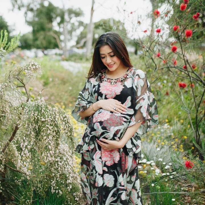 <p>3. Eh, ada bidadari turun dari khayangan. Hi-hi-hi. (Foto: Instagram/ @ruby_26)</p>
