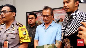 Tio Pakusadewo Divonis 1 Tahun Penjara Kasus Narkoba