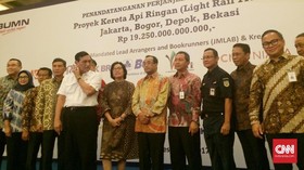 Menko Luhut Berharap Bunga Utang Proyek LRT Bisa Turun