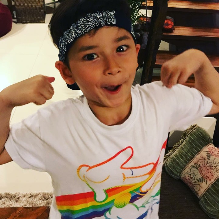 <p>Sehat terus ya Zozo si anak ganteng. (Foto: Insatgram/mike_lewis)</p>