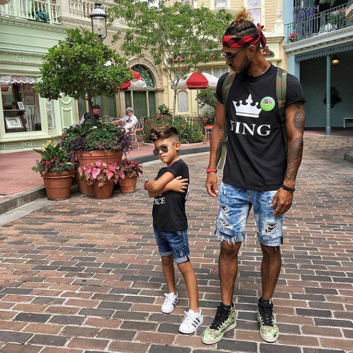 <p>Wah Ryan, kecil-kecil kamu sudah pintar berpose ya. (Foto: Instagram @officialryansecret)</p>