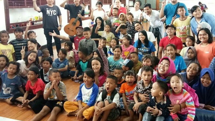 Sebab semua anak punya hak mendapat kehidupan dan pendidikan yang layak.