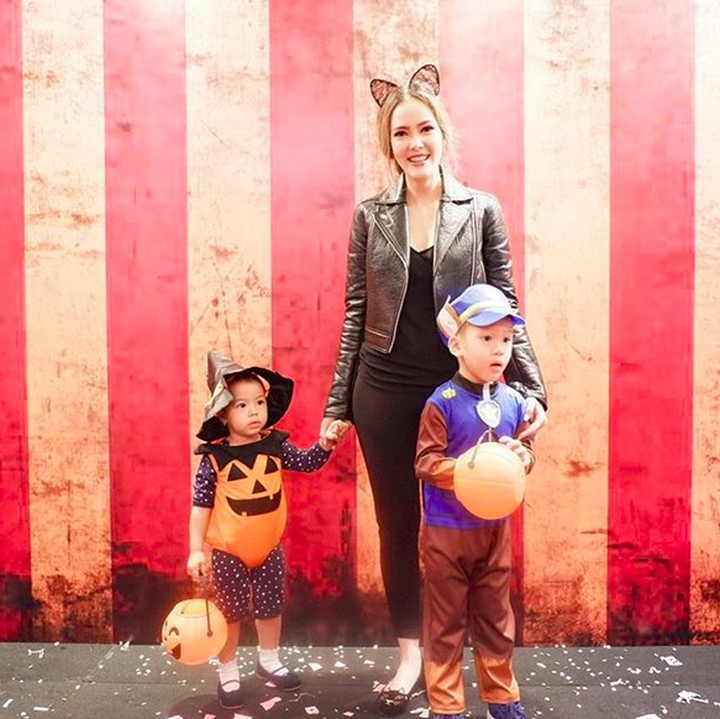 <p>Pakai kostum untuk perayaan Halloween beberapa waktu lalu. Kece banget ya! (Foto: Instagram/ @cathysharon)</p>