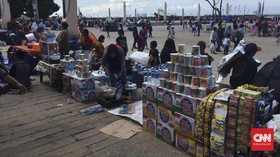 Ancol akan Geser Lapak Pedagang di Tepi Pantai