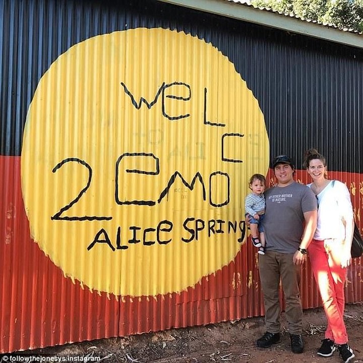 <p>Saat di Alice Spring, Australia bagian utara. (Foto: Instagram @followthejonesys)</p>