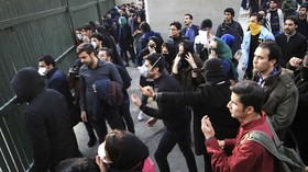 Donald Trump Berlakukan Kembali Sanksi Ekonomi ke Iran