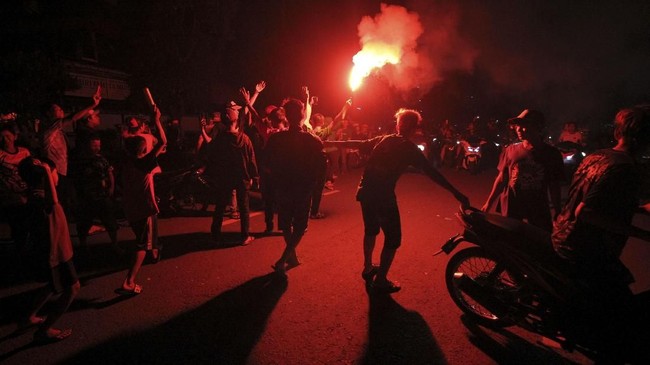 Kasi Humas Polrestabes Makassar mengatakan kepolisian melarang konvoi di malam tahun baru karena berpotensi mengganggu dan menimbulkan kemacetan.