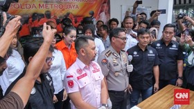 Sambil Cengengesan, Jennifer Dunn Akui Menyesal
