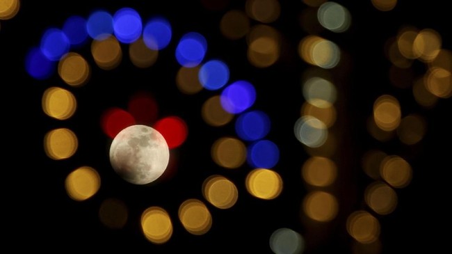 Masyarakat di seluruh Indonesia bisa mengamati fenomena langit supermoon pada 21 Januari.