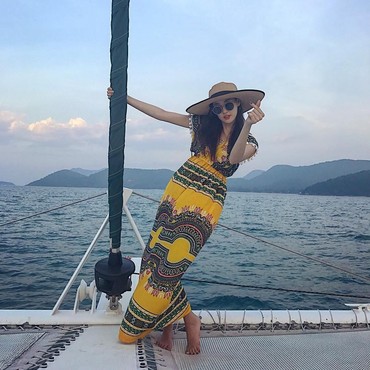 Pesona Lee Joo Yeon Eks After School Pamer Tubuh Seksi Pakai Bikini di Bali