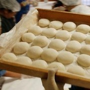 Meski Terbukti Enaknya, Camilan Asal Jepang Ini Jadi Makanan Mematikan untuk Anak Kecil dan Orangtua! Kamu Sudah Tahu?