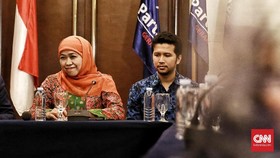 Charta Politika:Khofifah-Emil Menang Tipis dari Gus Ipul-Puti