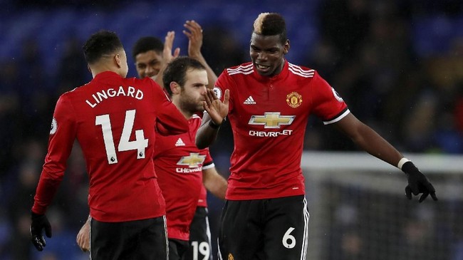 Paul Pogba dilaporkan terlibat keributan dengan rekan setim Jesse Lingard jelang laga tur pramusim Manchester United di Australia.