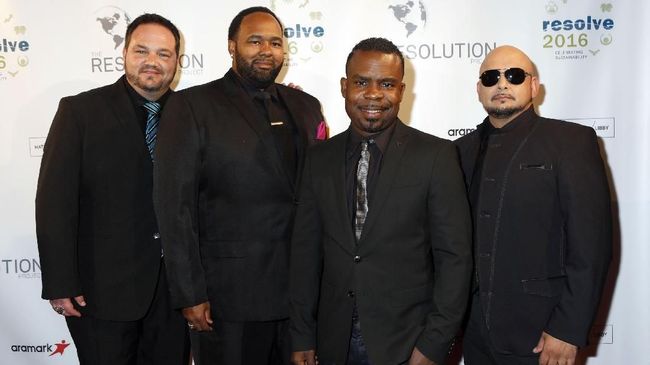 Meski sudah tak lagi berjaya, grup musik era 90-an All-4-One yang terkenal akan lagu 'I Swear' berjanji akan terus bernyanyi selama para penggemar meminta.