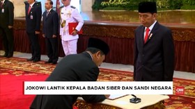 VIDEO: Jokowi Lantik Kepala BSSN