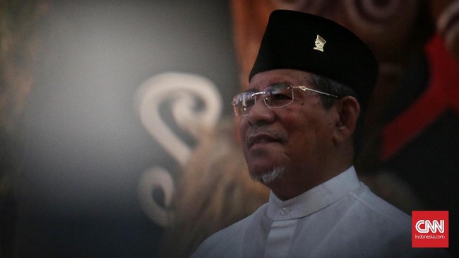 Gubernur Maluku Utara Abdul Gani Kasuba (AGK) tak berada di daerahnya selama nyaris sebulan karena kunjungan kerja dan berobat mata di Jakarta.