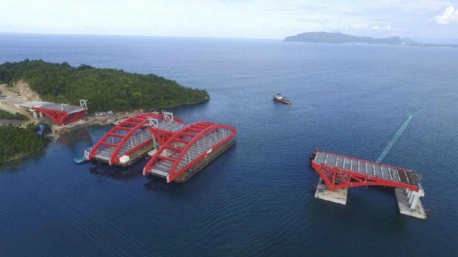 Program Tol Laut ke wilayah Papua tidak lagi ditangani oleh PT Pelni (Persero), melainkan telah diserahkan kepada pihak swasta mulai awal 2018.
