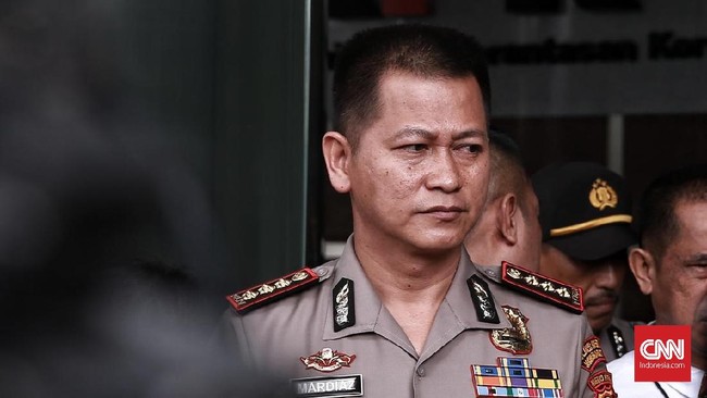Para saksi yang diperiksa adalah warga yang berada di lokasi kejadian saat puluhan anggota geng motor menyerang sebuah tempat hiburan di Kemang, Jakarta.