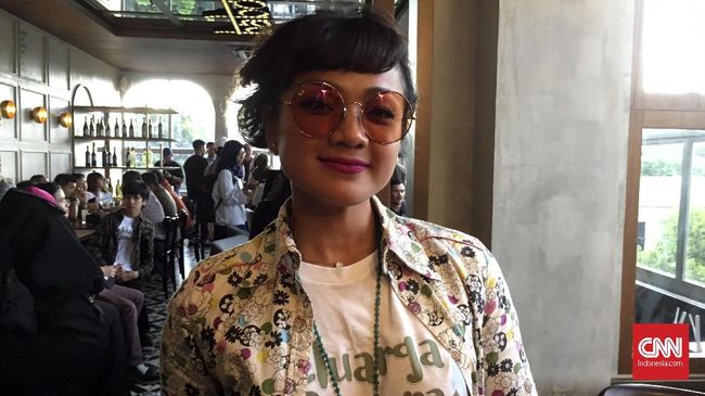Artis Nirina Zubir sempat bermukim di Hong Kong. Dia pun memberikan rekomendasi kuliner khas setempat yang halal dan tak boleh dilewatkan.