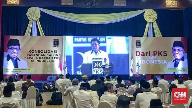 PKS akan memaksimalkan mesin politiknya pada pilkada serentak tahun ini untuk mempermudah jalan pada pertarungan di pemilu 2019.